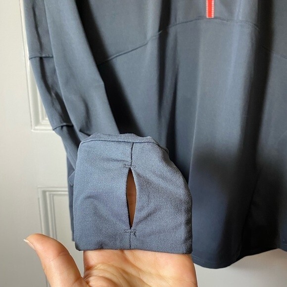 ATHLETA Malibu Half Zip Active Hike Jacket Pullover in Grey/Red Sz Medium - Picture 8 of 14